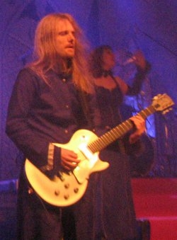 Interjú Chris Johnssonnal, a svéd Therion gitárosával - 2004. december