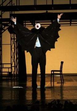 Beszámoló: Mephisto (színházi előadás)