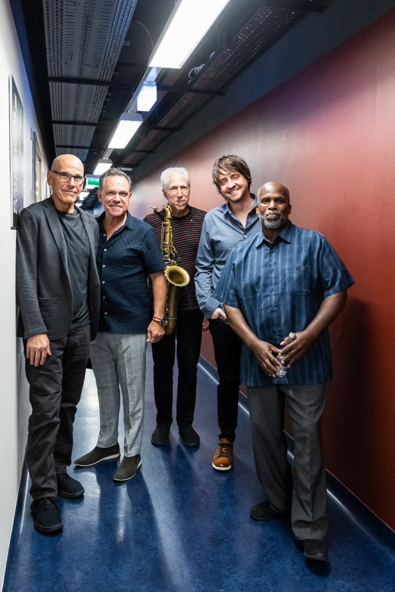 Beszámoló: Kurt Elling & Yellowjackets Celebrate Weather Report  – MÜPA, 2025. július 3.
